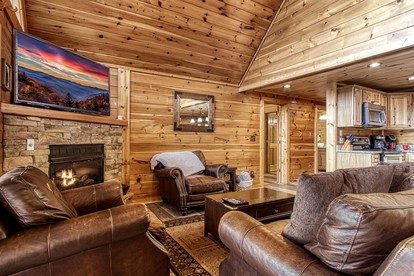 Unwind in Style in this Gatlinburg Luxury Rental for Unforgettable Tennessee Glamping - Gatlinburg, Tennessee - glamping.directory