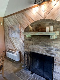 Western-Themed Cabin with Hot Tub, Fireplace & Pool Access near Meadow Retreat in Texas - Bluff Dale, Texas - glamping.directory