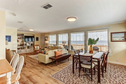 Stunning Beach House with Great Views in Fernandina Beach, Florida - Fernandina Beach, Florida - glamping.directory