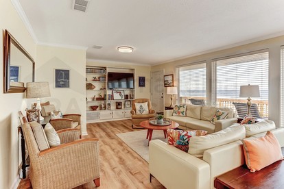 Stunning Beach House with Great Views in Fernandina Beach, Florida - Fernandina Beach, Florida - glamping.directory
