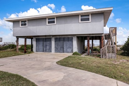 Stunning Beach House with Great Views in Fernandina Beach, Florida - glamping.directory