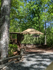 Romantic Glamping in Bryson City, NC - Bryson City, North Carolina - glamping.directory
