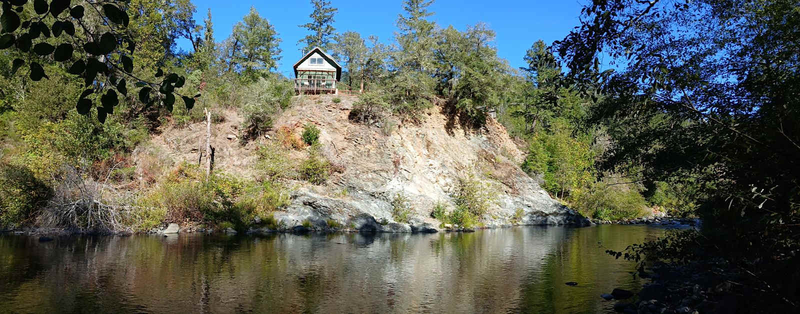 Azalea River - glamping.directory