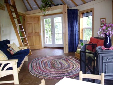 Elegant, Eco-Friendly Yurt in Newfield, New York - Newfield, New York - glamping.directory