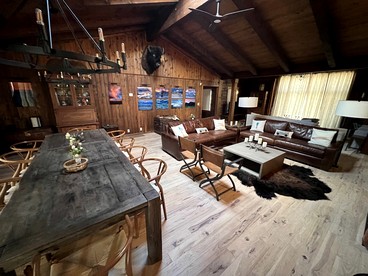 Elegant Western-Style Vacation Rental with Mountain Views near Madison River in Ennis, Montana - Ennis, Montana - glamping.directory