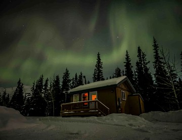 Alaskan Cabin in the Beautiful Knik River Valley with Panoramic Mountain Views, Palmer - glamping.directory