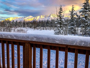 Alaskan Cabin in the Beautiful Knik River Valley with Panoramic Mountain Views, Palmer - Palmer, Alaska - glamping.directory