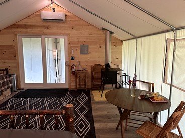Amazing Tented Cabin Nestled Amongst the Trees for a Peaceful Glamping Getaway near Madison, Ohio - Madison, Ohio - glamping.directory