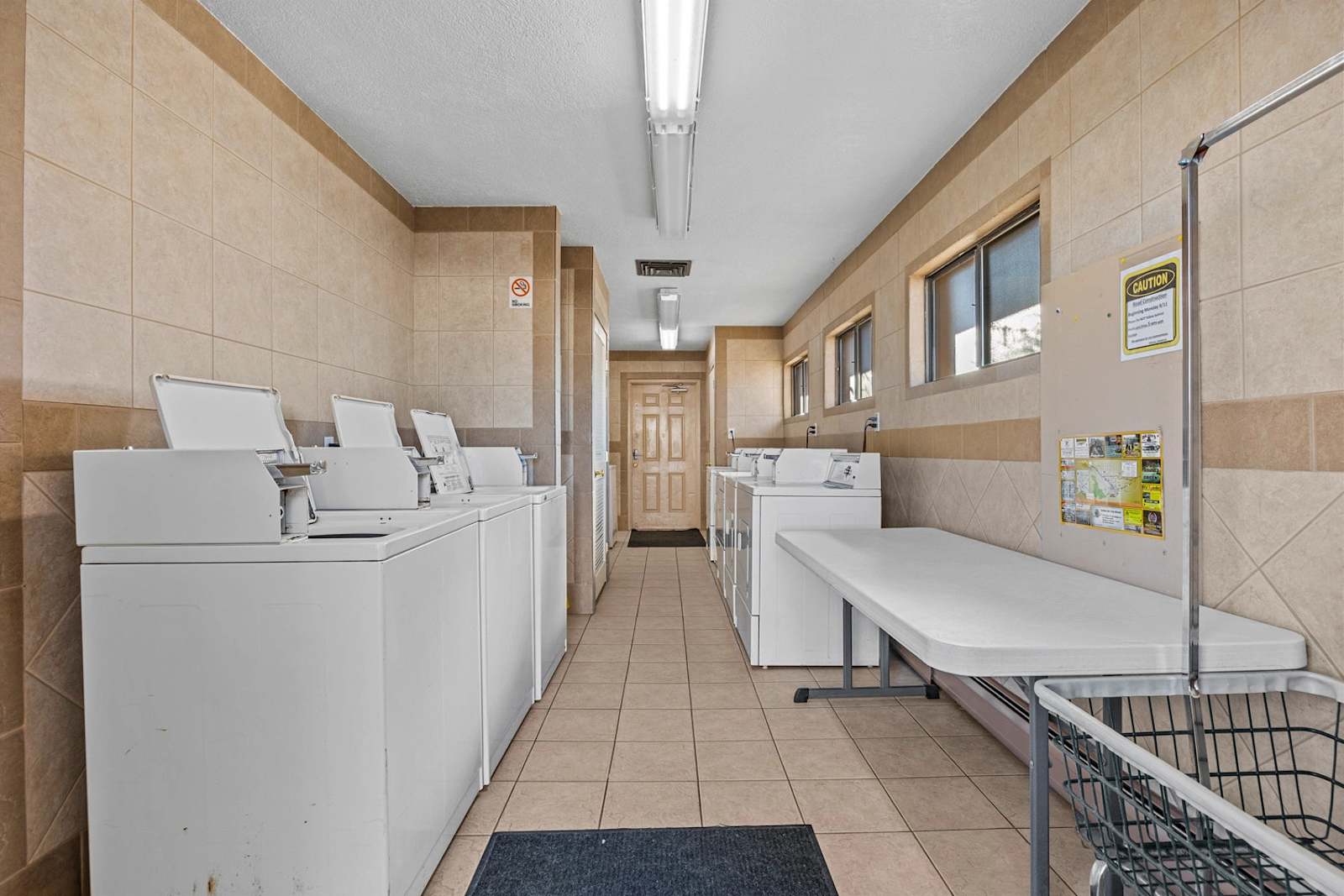 Fruita Monument RV Park - Fruita, Colorado - glamping.directory