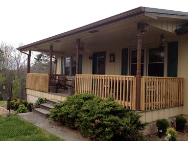 Secluded Cabin Rental Tucked Away in the Forest near London, Kentucky - London, Kentucky - glamping.directory
