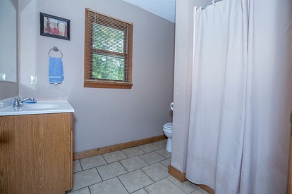 North Carolina Pet-Friendly Cabin Rental for Romantic Getaways to the Mountains - Spruce Pine, North Carolina - glamping.directory