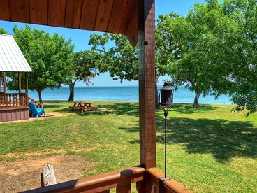 Quiet Lake Buchanan Getaway Surrounded by Scenic Hill Country Beauty in Texas - Buchanan Dam , Texas - glamping.directory