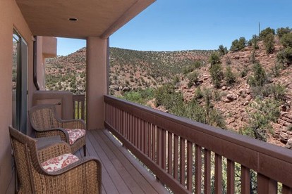 Peaceful Vacation Rental with Private Trail to Creek and Stunning Views for a Fantastic Family Getaway in Sedona, Arizona - Sedona, Arizona - glamping.directory