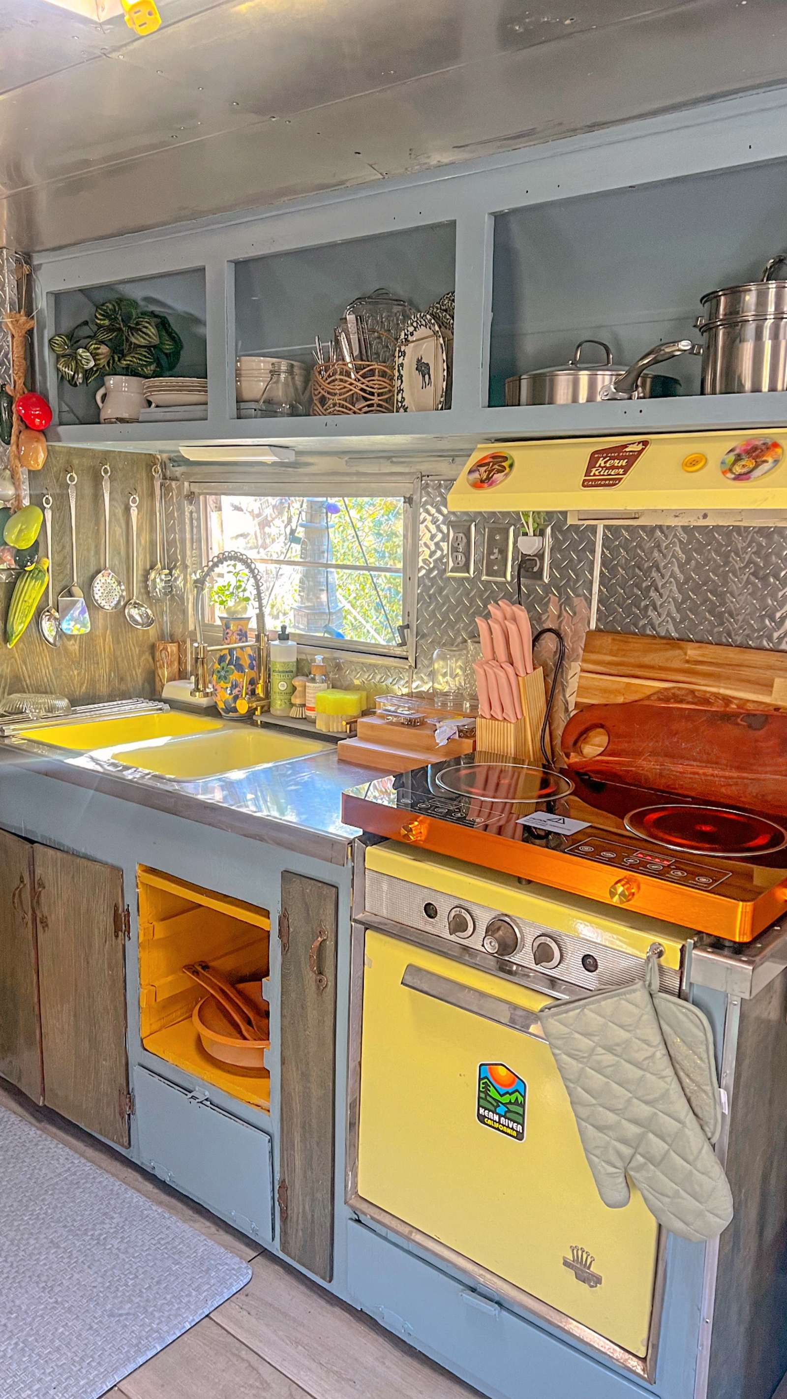 The 1963 Silver Streak – Retro Glam - Wofford Heights, California - glamping.directory