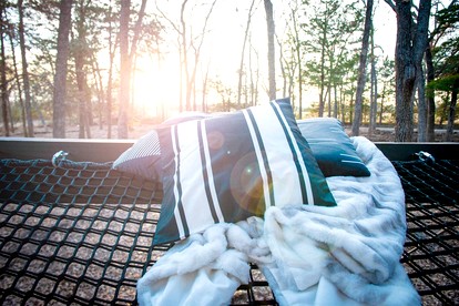 Beautiful Modern Tree House Cabin Surrounded by Trees for a Peaceful Romantic Getaway near Lone Oak, Texas - Lone Oak, Texas - glamping.directory