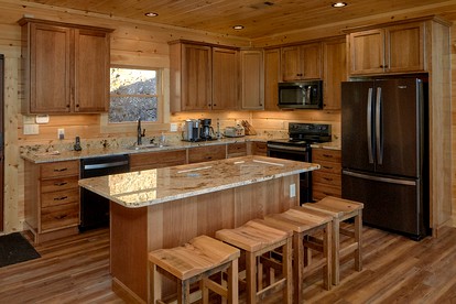 Vacation Rental for Four in Gatlinburg with Fire-Pit and Spectacular Views of the Great Smoky Mountains - Gatlinburg, Tennessee - glamping.directory