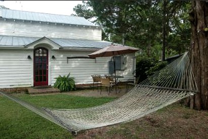 Bright Lakefront Bed and Breakfast Suite near Greenville, North Carolina - glamping.directory