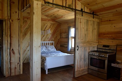 Cozy and Secluded Cabin with Mountain Views near Sedona, Arizona - glamping.directory