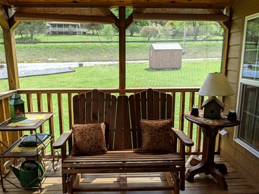 Rustic Cabin Rental near Asheville Perfect for a Weekend Getaway on Tuckasegee River - Tuckasegee, North Carolina - glamping.directory