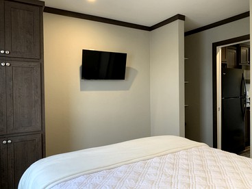Modern Tiny House Rental Perfect for Glamping near Austin - Hutto, Texas - glamping.directory