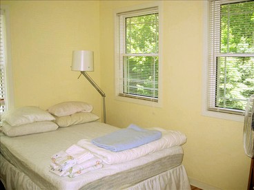 Fully-Furnished Lake Cabin Rental near Grand Rapids, Michigan - Pentwater, Michigan - glamping.directory