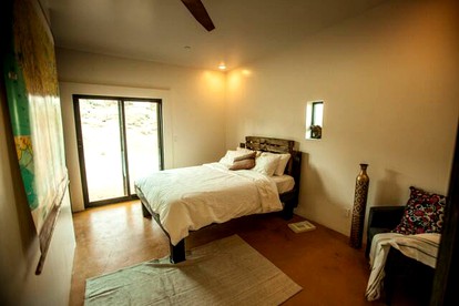 Stunning Lone Pine Accommodation for Romantic Getaways in California - Lone Pine, California - glamping.directory