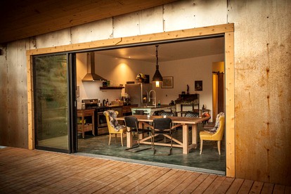 Stunning Lone Pine Accommodation for Romantic Getaways in California - Lone Pine, California - glamping.directory