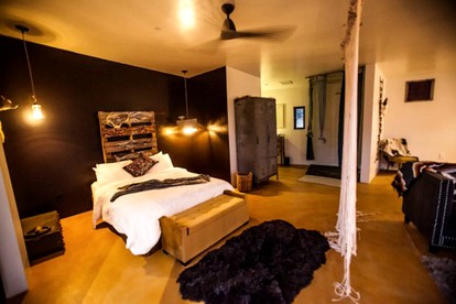 Stunning Lone Pine Accommodation for Romantic Getaways in California - Lone Pine, California - glamping.directory