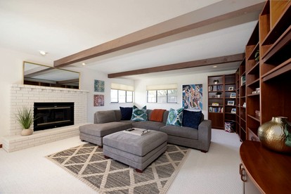 Incredible Oceanfront Retreat with Stunning Views for Group Getaways in Moss Beach, California - Moss Beach, California - glamping.directory