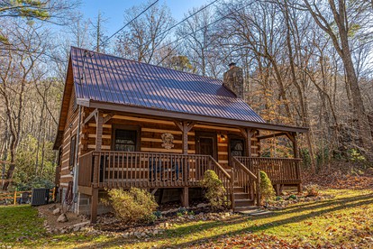 Rustic-Chic Tennessee Glamping Hideaway with Hot Tub in Cosby - glamping.directory