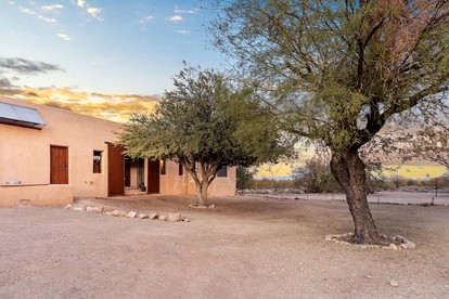 Scenic Desert Ranch Casita with Private Terraces near Saguaro National Park – Marana, Arizona - Marana, Arizona - glamping.directory