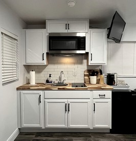 Cute and Cozy Cabin Perfect for Couples in Fredonia, Arizona - Fredonia, Arizona - glamping.directory