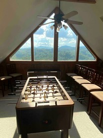 Hillside Haven Cabin - Amazing Views with Hot Tub, Rutherfordton, NC - Rutherfordton, North Carolina - glamping.directory