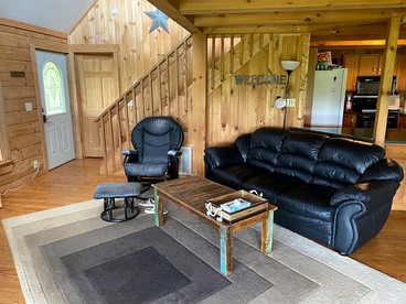Hillside Haven Cabin - Amazing Views with Hot Tub, Rutherfordton, NC - Rutherfordton, North Carolina - glamping.directory