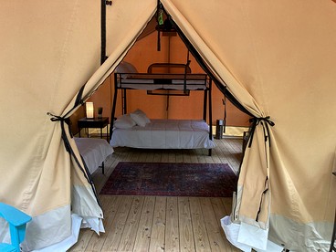 Serene Safari Tent Incredible for Nature Lovers in Livingston, Texas - Livingston, Texas - glamping.directory