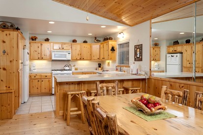 Incredible Secluded Wooden Cabin Nestled Amidst Trees in Big Bear Lake, California - Big Bear Lake, California - glamping.directory