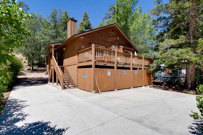 Incredible Secluded Wooden Cabin Nestled Amidst Trees in Big Bear Lake, California - glamping.directory