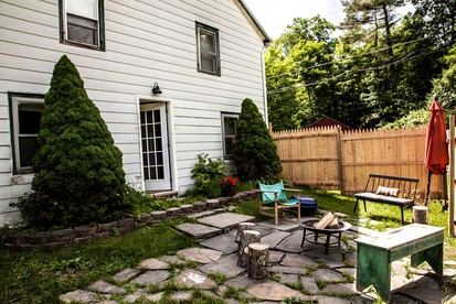 Idyllic Vacation Rental near Hudson Valley River in Saugerties, New York - glamping.directory