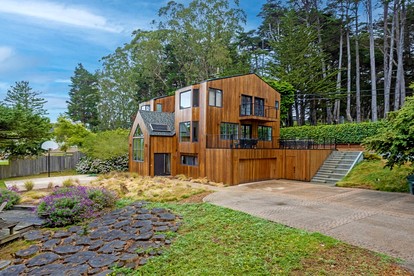 Incredible Secluded Forest Retreat with Basketball Court near Golden Gate National Park, California - glamping.directory