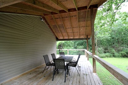 Charming Cottage Nestled Amidst Trees in Hot Springs, Arkansas - Hot Springs, Arkansas - glamping.directory