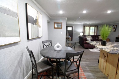 Charming Cottage Nestled Amidst Trees in Hot Springs, Arkansas - Hot Springs, Arkansas - glamping.directory