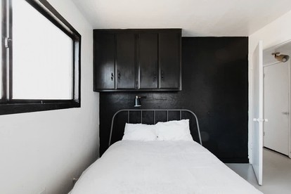 Spacious Four Bedroom Cabin on Private Land in Sierra National Forest, Perfect for a Tranquil Weekend in Nature with Family - Dunlap, California - glamping.directory