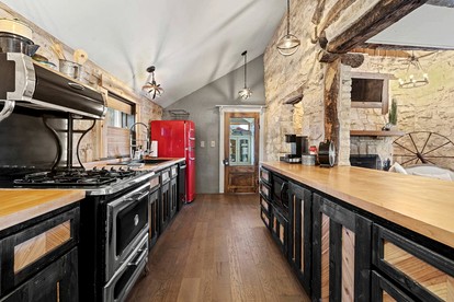 Whimsical Historic Homestead with Arcade & Ridge Views near Downtown Fredericksburg, Texas - Fredericksburg, Texas - glamping.directory