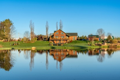 Secluded Lakefront Cabin with Games in Athens, Wisconsin - Athens, Wisconsin - glamping.directory