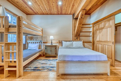 Serenely Rustic Cabin Haven near Whistle Lake in Washington - Anacortes, Washington - glamping.directory
