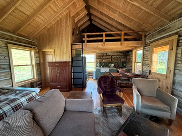 Charming Cabin with Pond and Mountain Views near Downtown Ennis, Montana - Ennis, Montana - glamping.directory