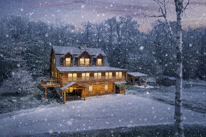 Magical Cabin with Outdoor Bar and Jacuzzi in New Hampshire - glamping.directory