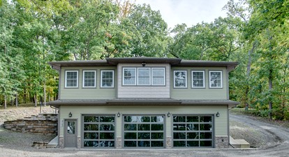 Spacious Lakefront Vacation Rental for an Unforgettable Family Getaway in the Finger Lakes near Burdett, New York - Burdett, New York - glamping.directory