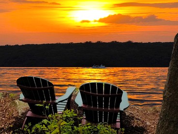 Lakefront Vacation Rental with Superb Views over Lake Wallenpaupack in Hawley, Pennsylvania - Hawley, Pennsylvania - glamping.directory