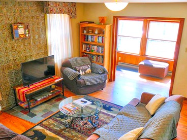Lakefront Vacation Rental with Superb Views over Lake Wallenpaupack in Hawley, Pennsylvania - Hawley, Pennsylvania - glamping.directory